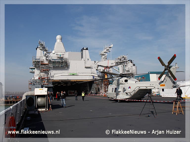Karel Doorman gedoopt voor behouden vaart