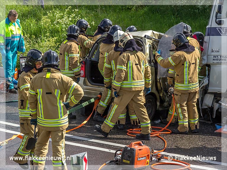 Ongeval met beknelling N215 Melissant
