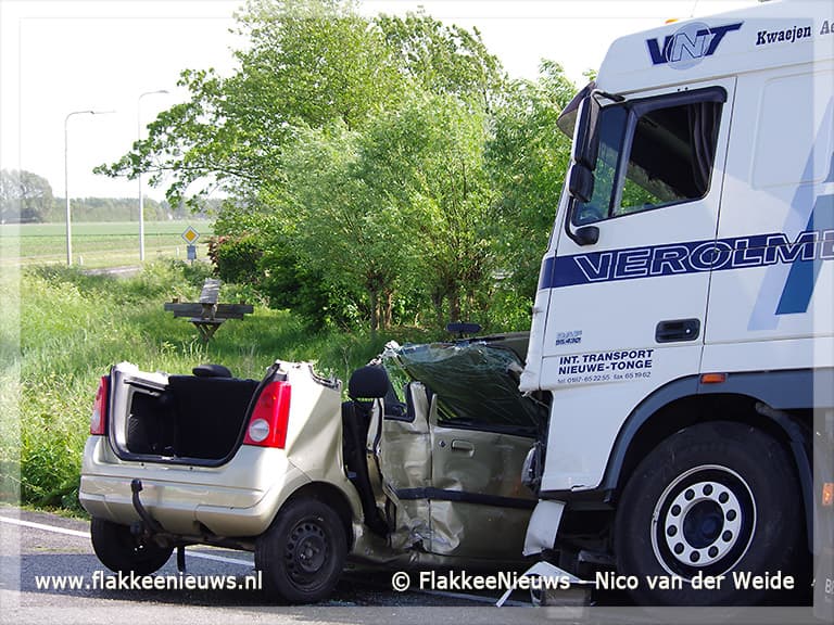 Ongeval met beknelling N215 Melissant