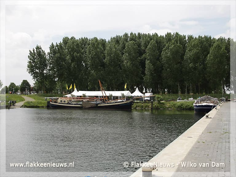 Hoogspanningskabel onder het Haringvliet