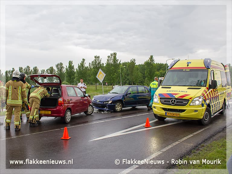 Frontale aanrijding bij industrieterrein