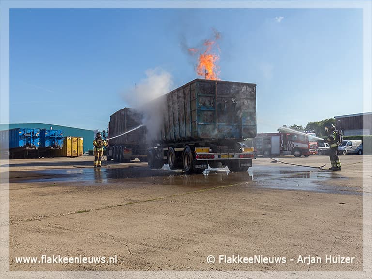 Aanhanger in brand