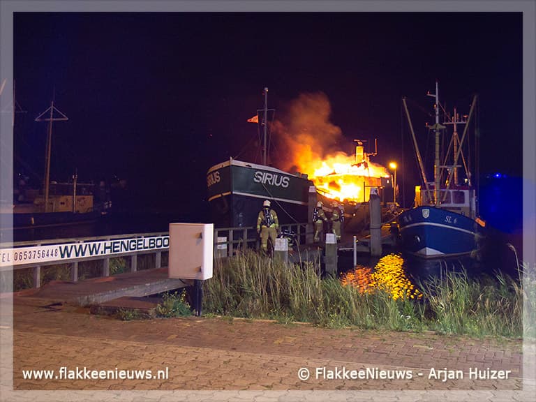 Scheepsbrand in Stellendamse haven
