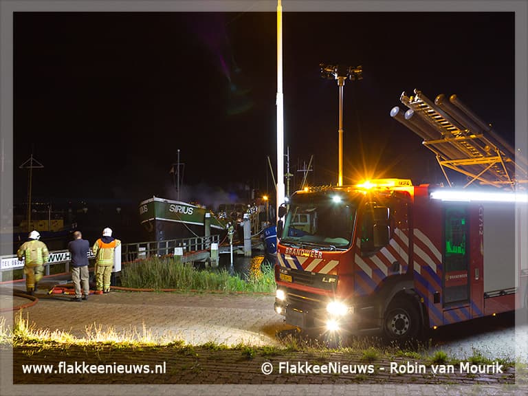 Scheepsbrand in Stellendamse haven