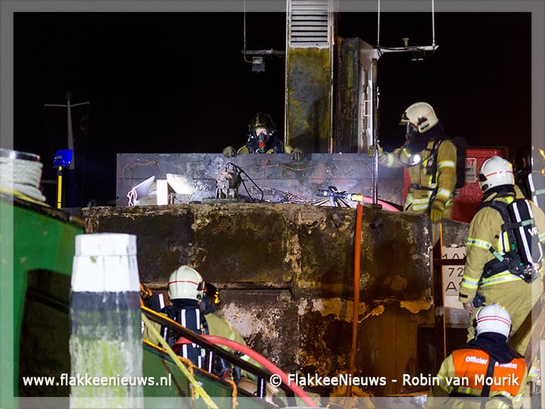 Scheepsbrand in Stellendamse haven