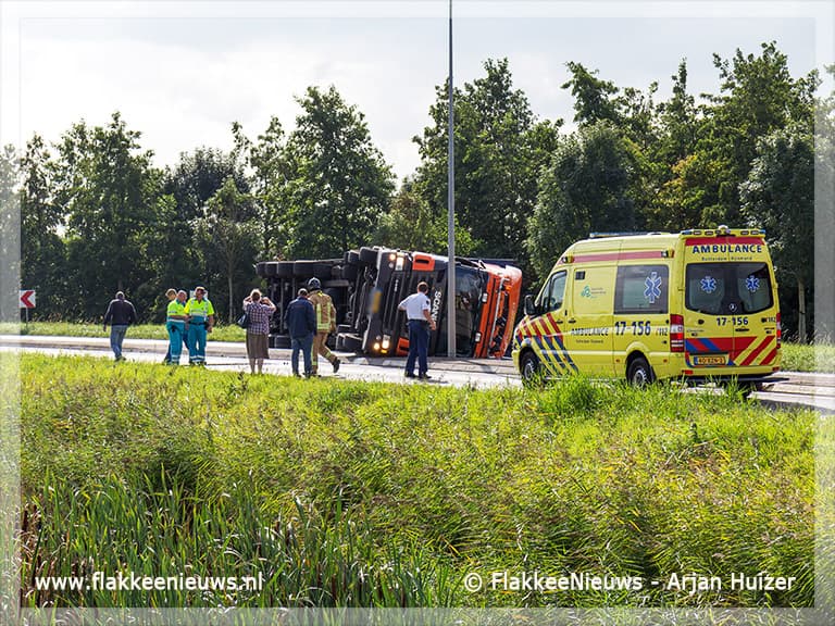 Vrachtwagen geschaard op de Zuidelijke Randweg