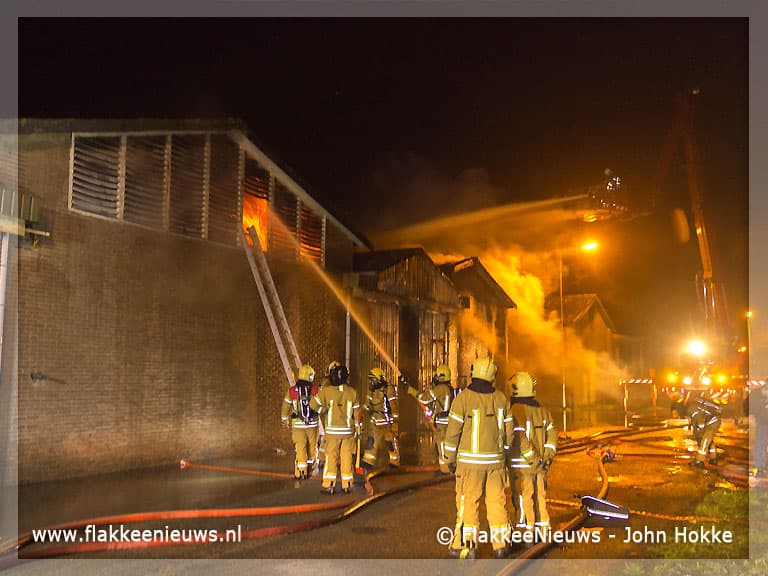 Rustige jaarwisseling eindigt in zeer grote brand