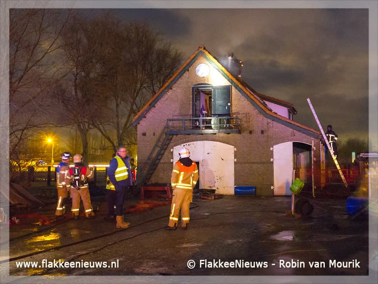 Brand in paardenstal en problemen door gladheid