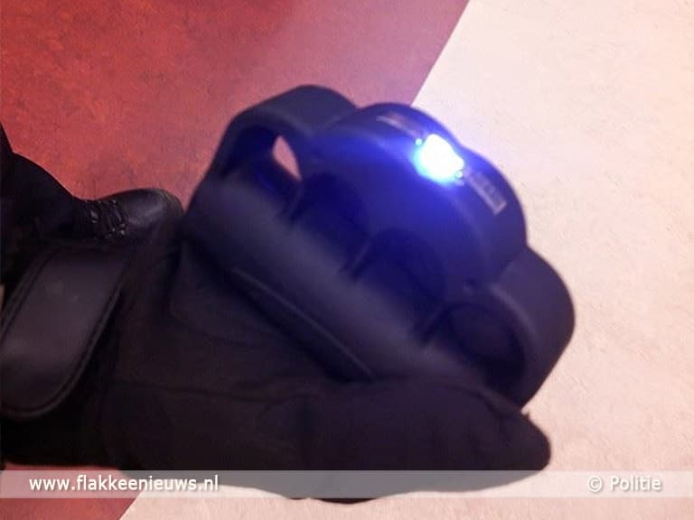 Stroomstootwapens aangetroffen bij aanhouding