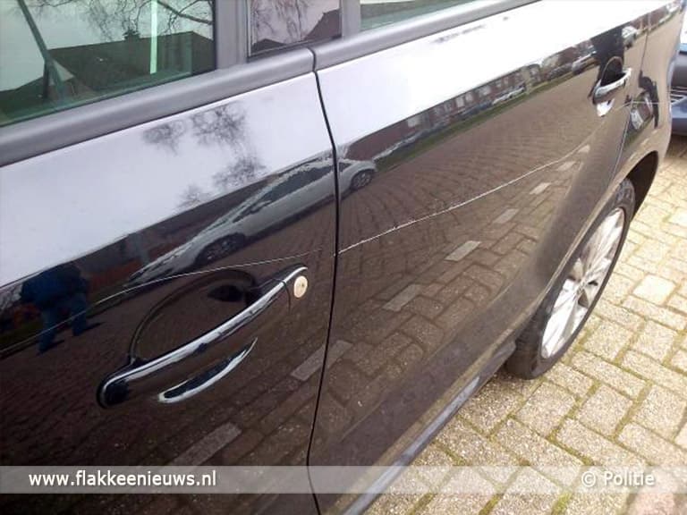11 Auto's bekrast in Oude-Tonge