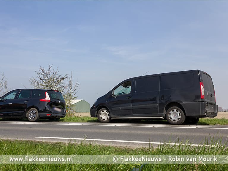 Aanrijding met vier auto's bij Middelharnis