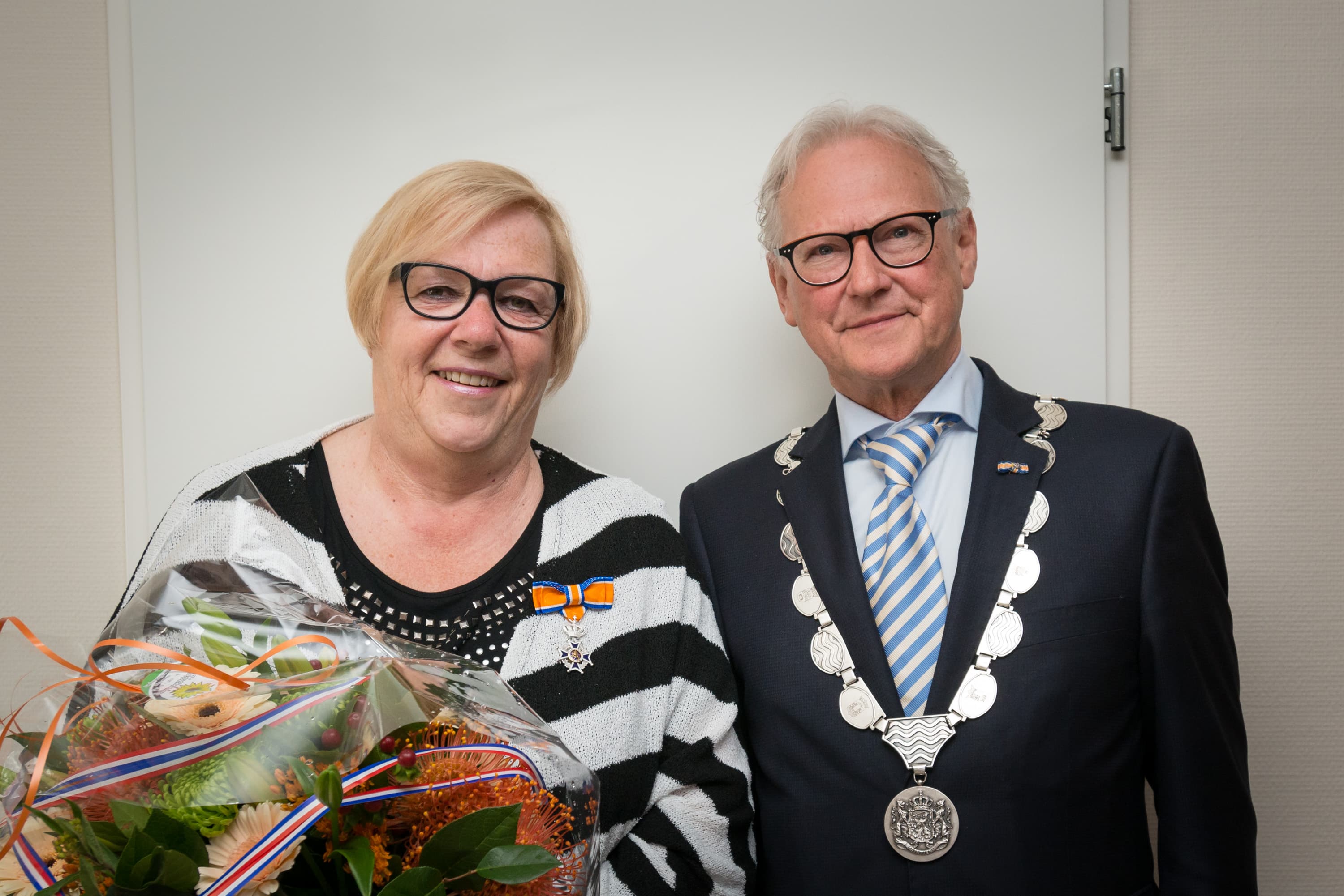 Zes inwoners van Goeree-Overflakkee Koninklijk onderscheiden