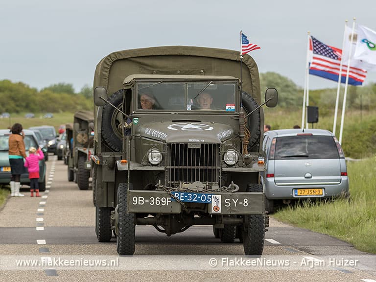 Flypast waardige afsluiter van onthulling herdenkingspaneel