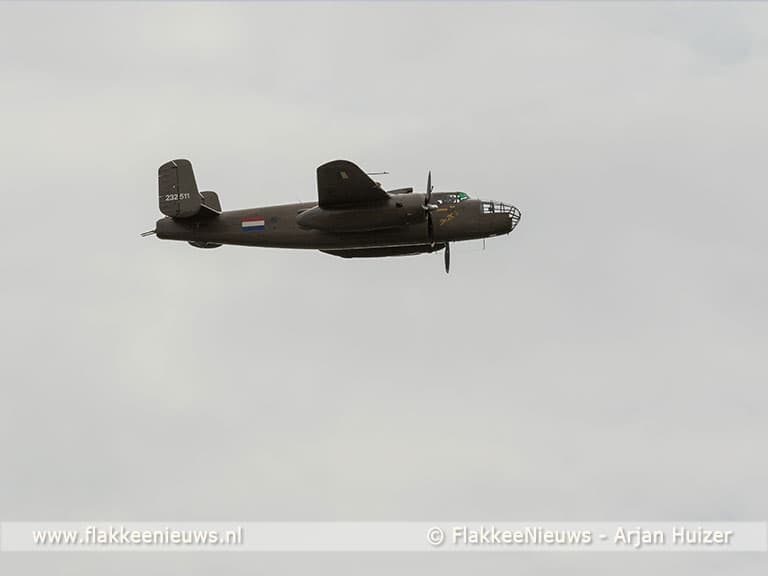 Flypast waardige afsluiter van onthulling herdenkingspaneel