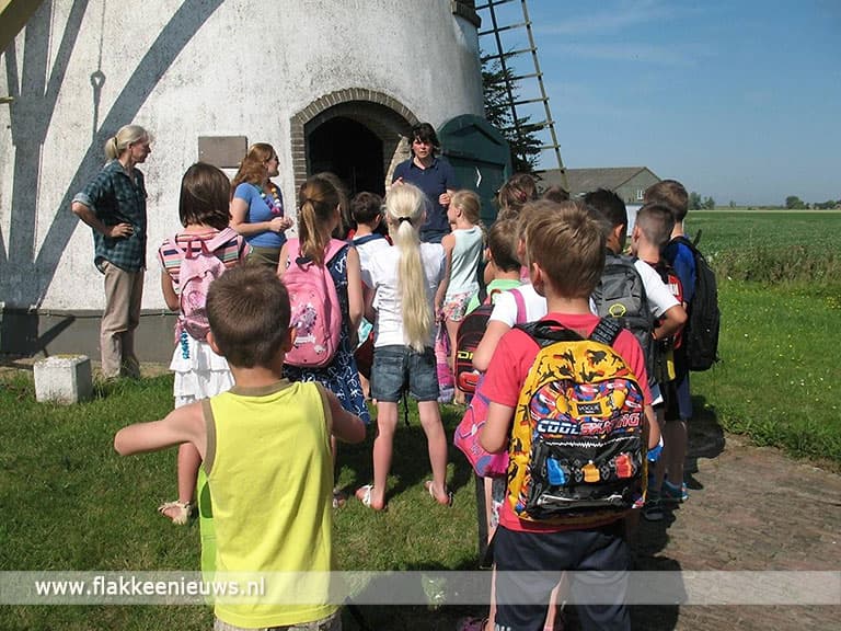 Leerlingen op bezoek in de molen