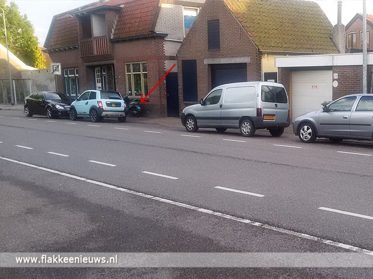 Gezocht: Getuigen scooterdiefstal en eigenaar aanhangwagen
