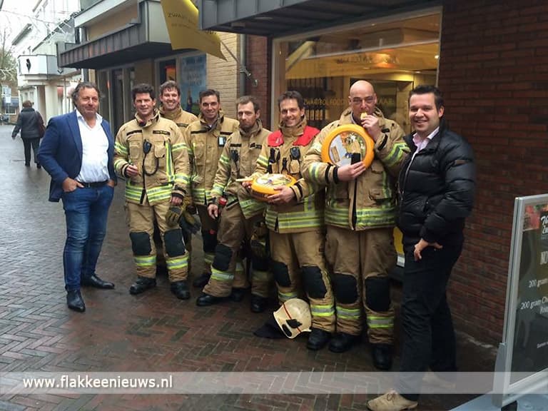 Waterige opening voor kapperszaak