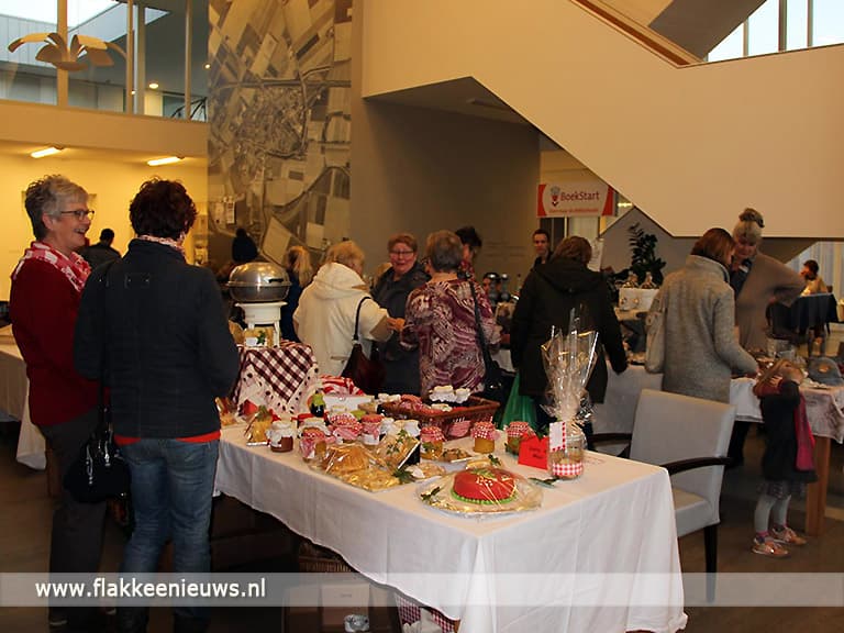 Kerstmarkt Ebbe en Vloed gezellig druk