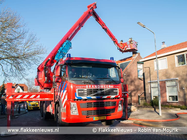 Schoorsteenbrand in Sommelsdijk