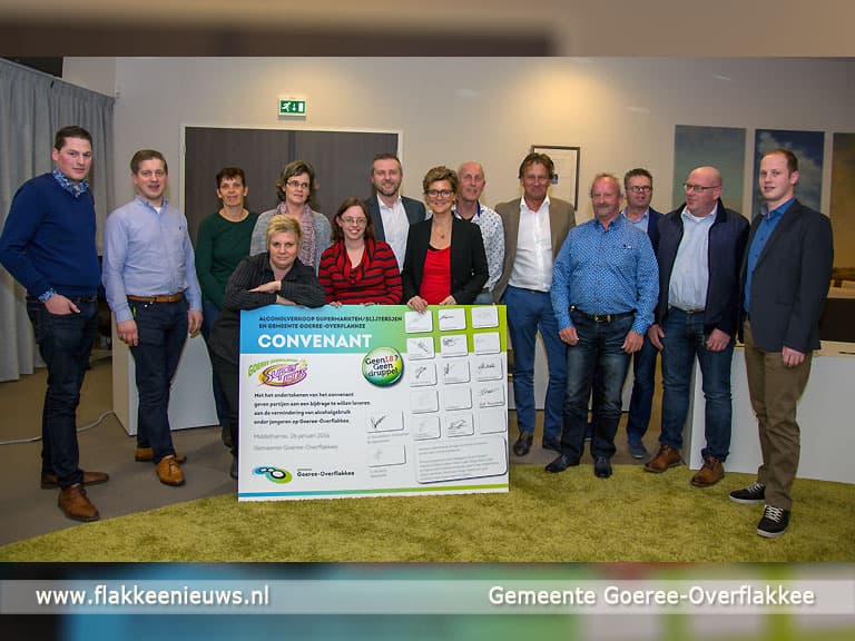 Supermarkten, slijterijen en gemeente tekenen convenant Alcoholverkoop