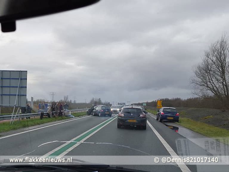 Vertraging op N59 door ongeval