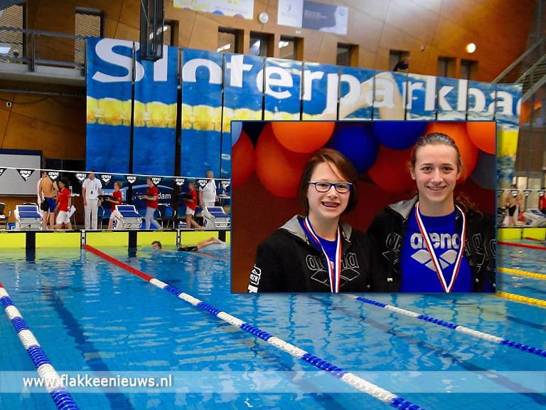 Sophie de Jonge en Elise Tanis toptalenten wedstrijdzwemmen