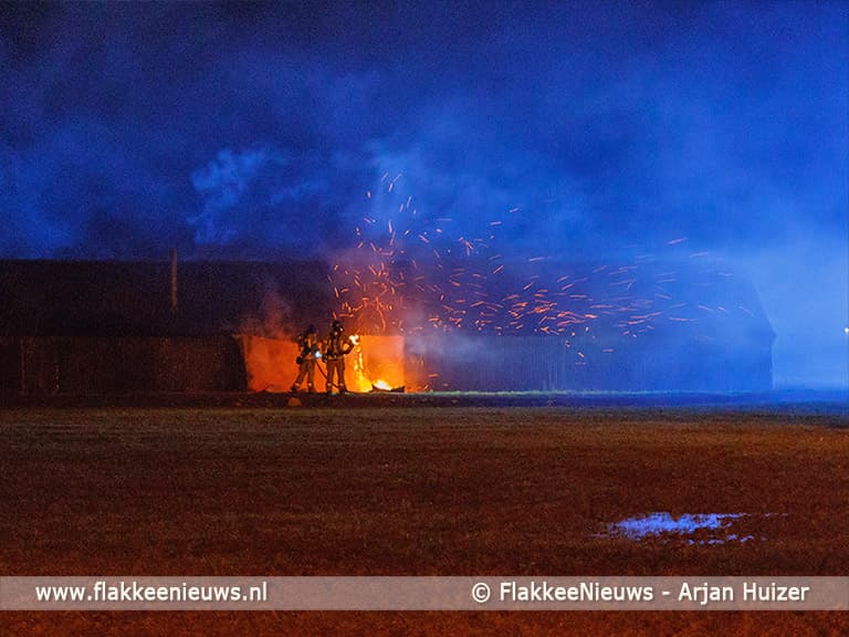 Schuur in brand bij Sommelsdijk