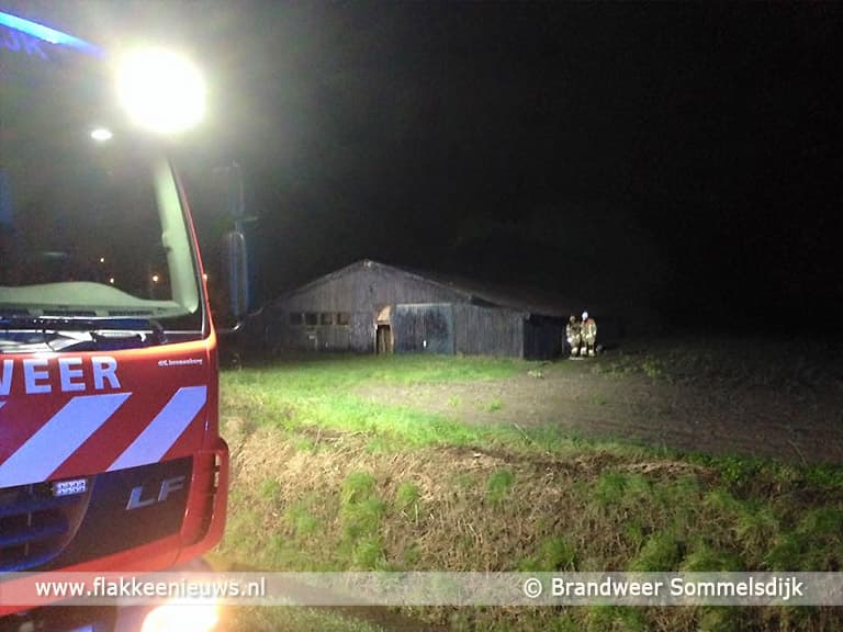 Schuur in brand bij Sommelsdijk