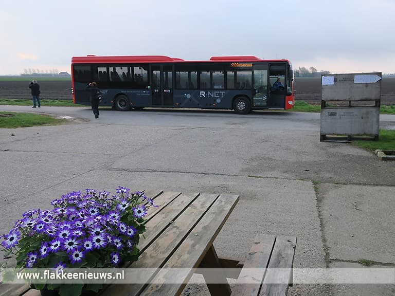 833 deelnemers voor 5e tulpenwandeltocht