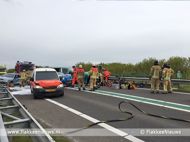 N59 afgesloten vanwege groot ongeval