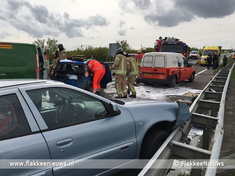 N59 afgesloten vanwege groot ongeval