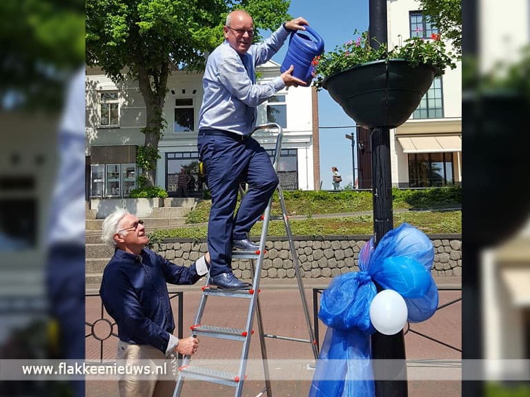 Hanging baskets bij D'n Diek