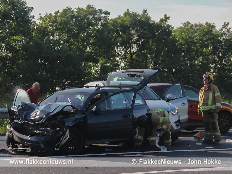 Drie auto's betrokken bij ongeval A29