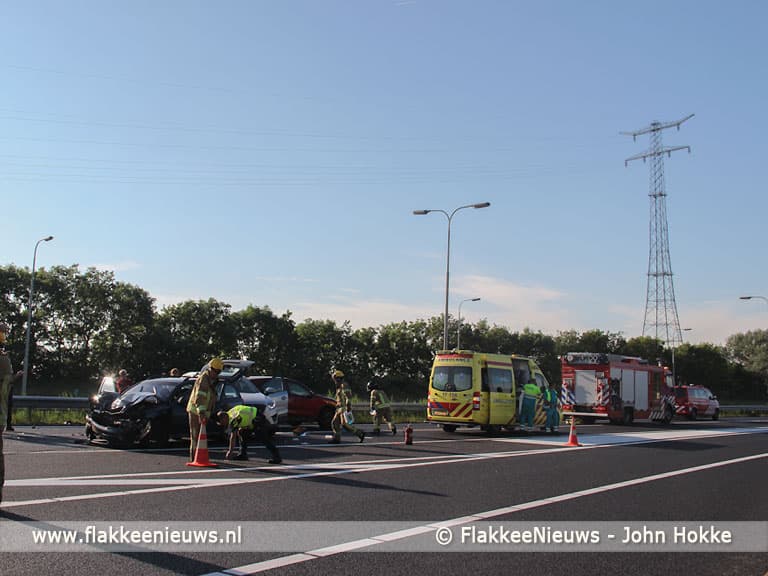 Drie auto's betrokken bij ongeval A29