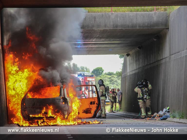 Brand op parallelweg Hellegatsplein
