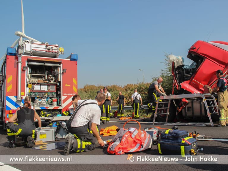 Ernstig ongeval nabij Haringvlietbrug A29
