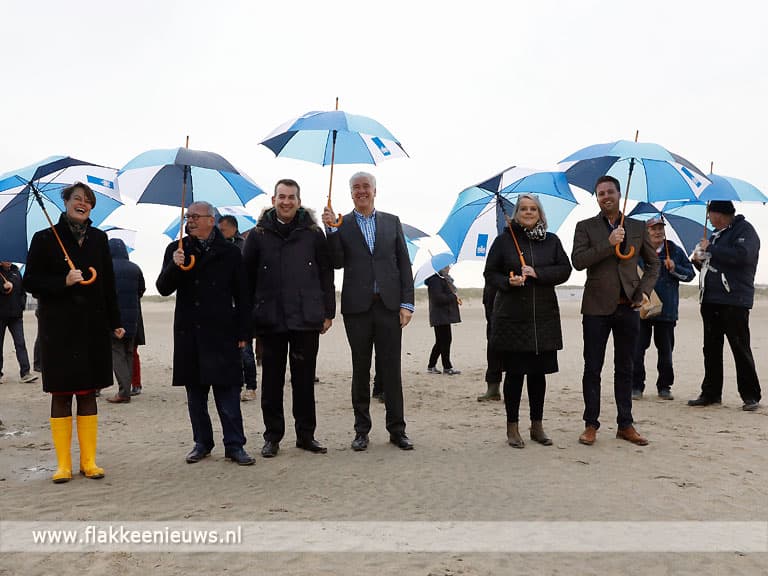 Groter strand Brouwersdam door samenwerking