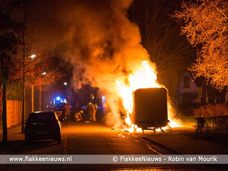 Bouwkeet in Middelharnis brandt volledig uit