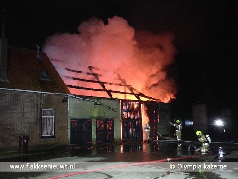 Uitslaande brand bij boerderij Nieuwe-Tonge