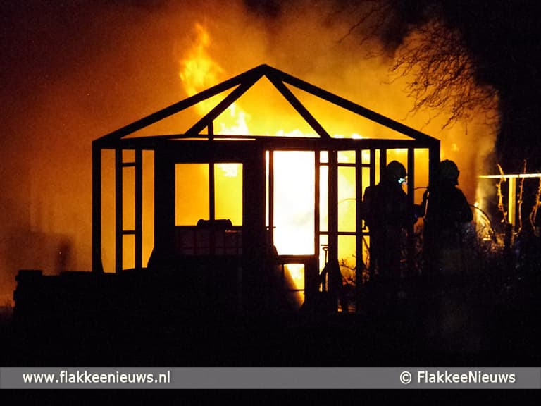 Schuurtje in brand bij Sommelsdijk