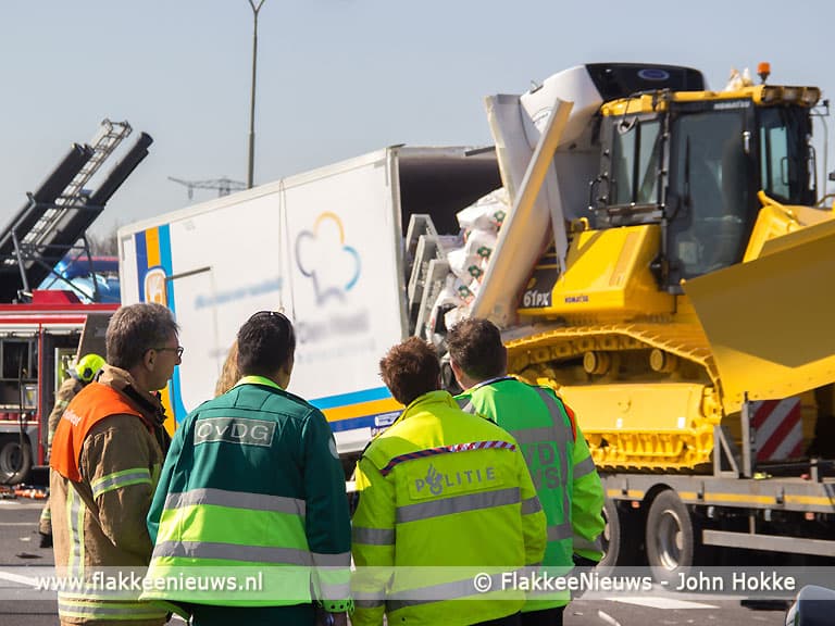 Grote vertraging op A29 door ernstig ongeval