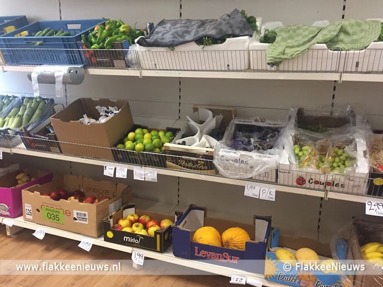 Eerste Arabische winkel van Flakkee tot laat open