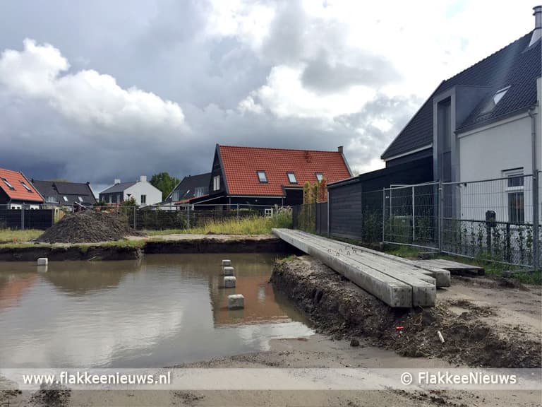 Buurt klaagt over schade door heiwerkzaamheden Ouddorp