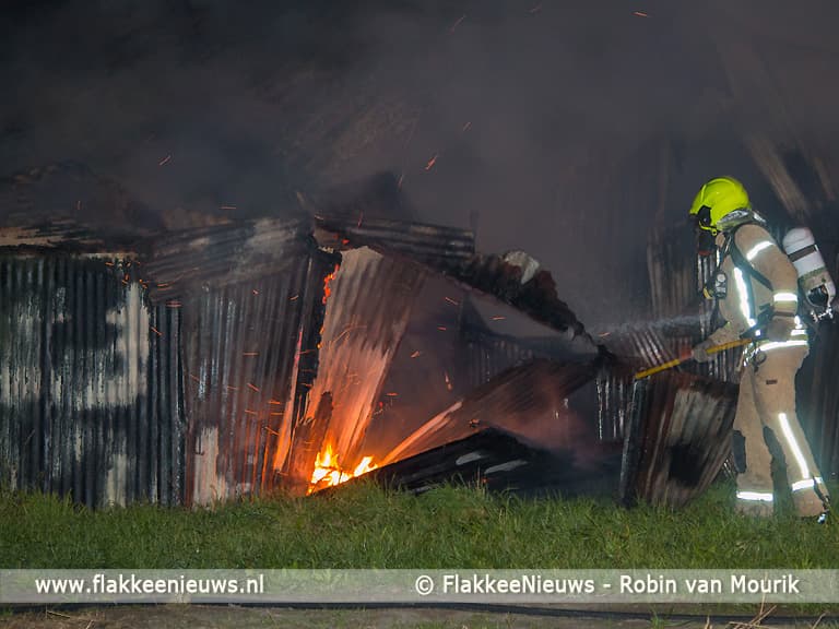 Schuur bij Sommelsdijk wederom in brand