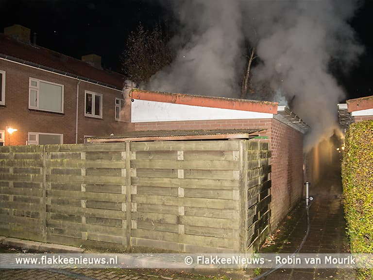 Buurman in actie bij schuurbrand