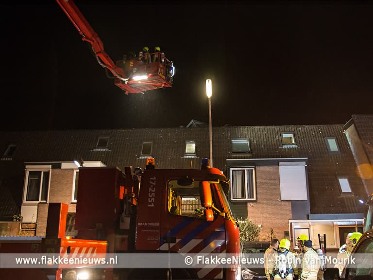 Brandweer rukt uit voor schoorsteenbrand in Sommelsdijk