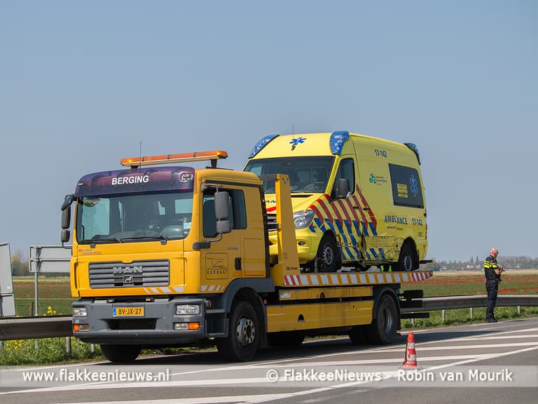 Ambulance raakt betrokken bij ongeval