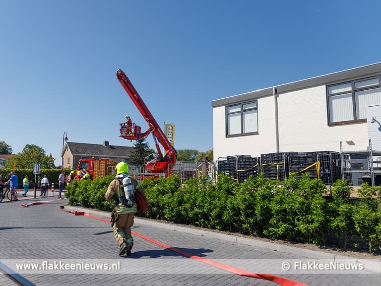 Uitslaande brand aan de Molenweg in Ouddorp