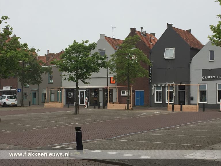 Nieuwstraat Middelharnis autovrij tijdens het seizoen