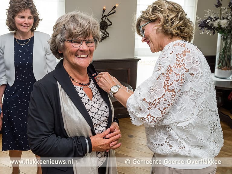 Janneke Koningswoud-ten Hove benoemd tot éérste Ereburger van Goeree-Overflakkee